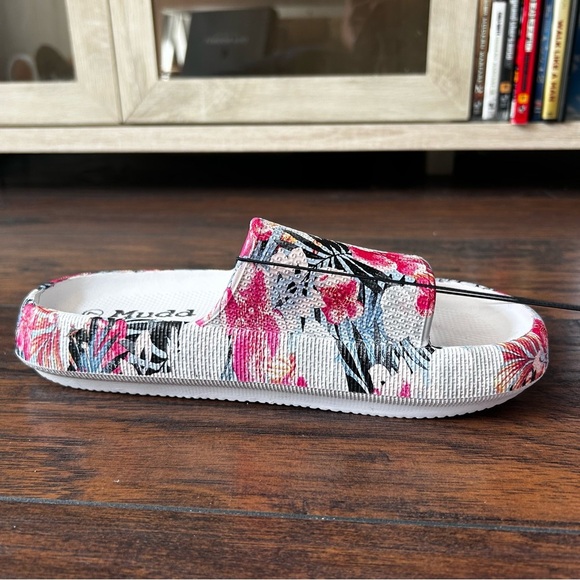 Mudd, Women Slides - Picture 4 of 10